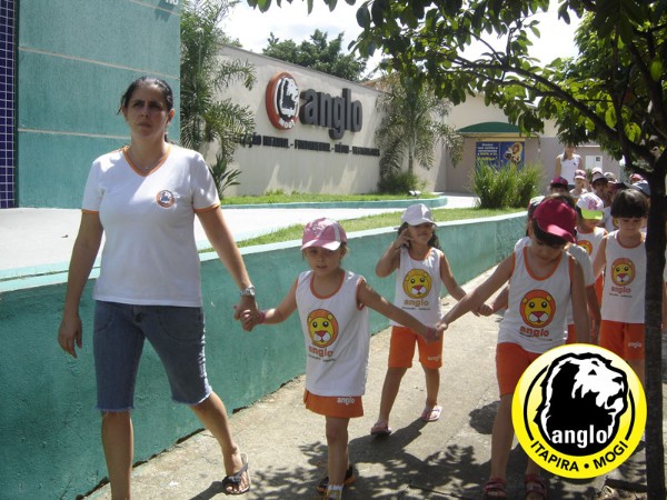 Conhecendo a rua da escola