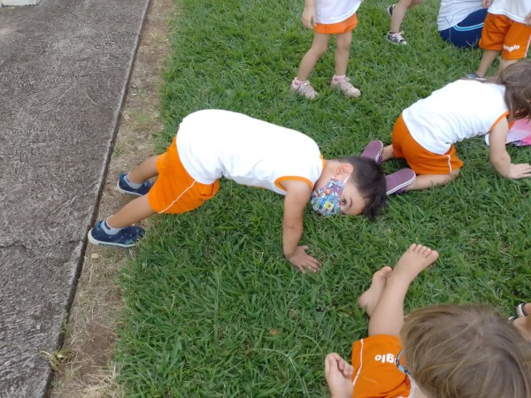 Infantil 2 A - Aprimorando a Coordenação Motora.